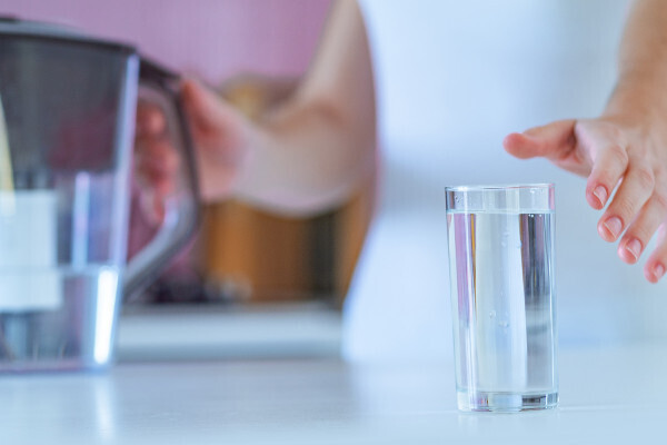¿Por qué elegir filtrar y beber agua del grifo?